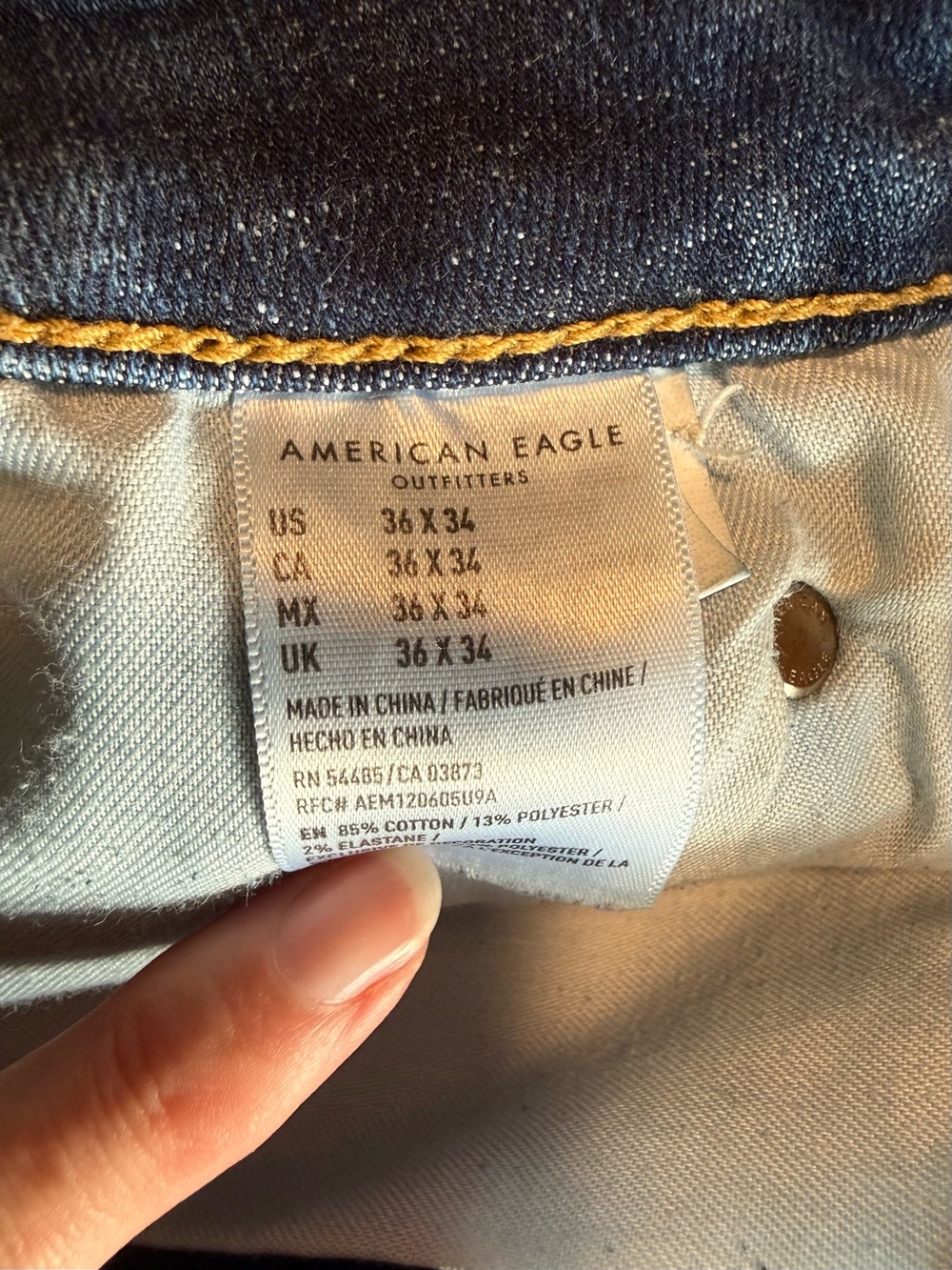 Men’s American Eagle Outfitters Classic Bootcut Dark Blue Jeans - Picture 7 of 7